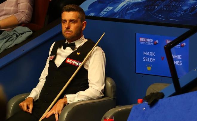 队在赛后立 队在赛后立